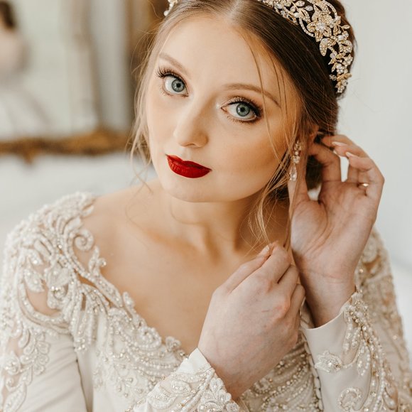 Meet your Posher, Gabby - Picture 1 of 1